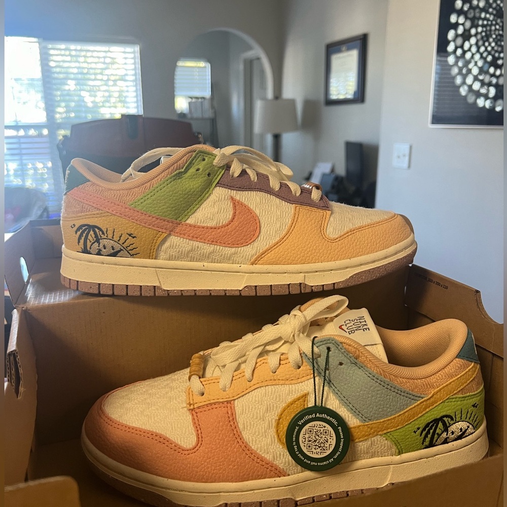 NWT Nike Dunk Low Retro- Sun Club